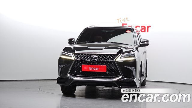 Lexus LX 570 J200 2019 — фото 3
