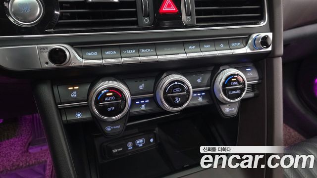 Genesis G70 2.0T Elite 2019 — фото 18