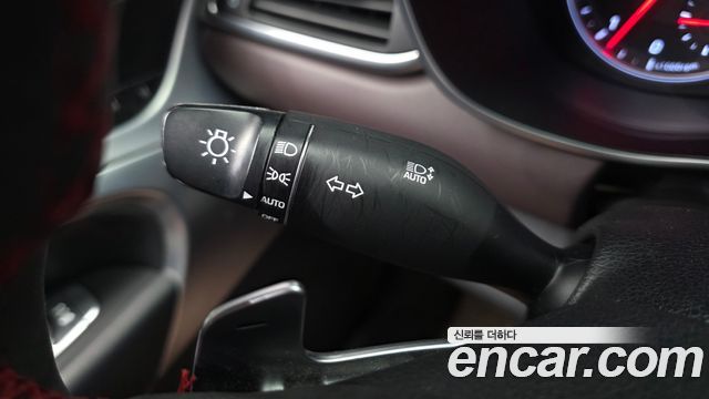 Genesis G70 2.0T Elite 2019 — фото 32