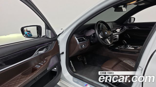 BMW 7 Series (G11) 740i M Sport 2022 — фото 10
