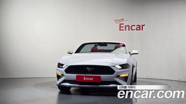 Ford Mustang Convertible 2021 — фото 33