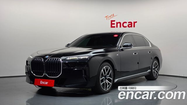 BMW 7 Series (G70) 740i sDrive M Sport