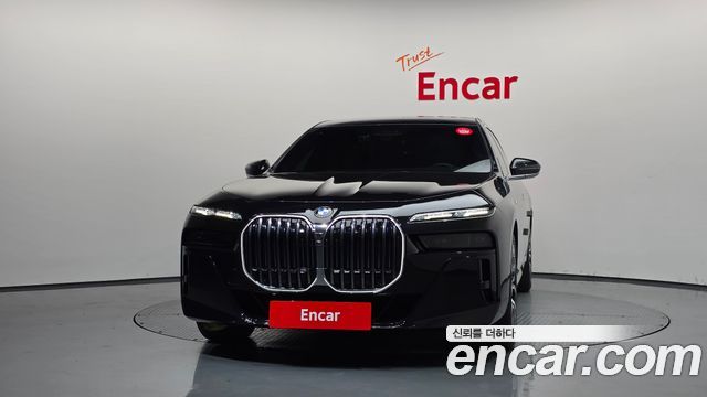 BMW 7 Series (G70) 740i sDrive M Sport 2023 — фото 3