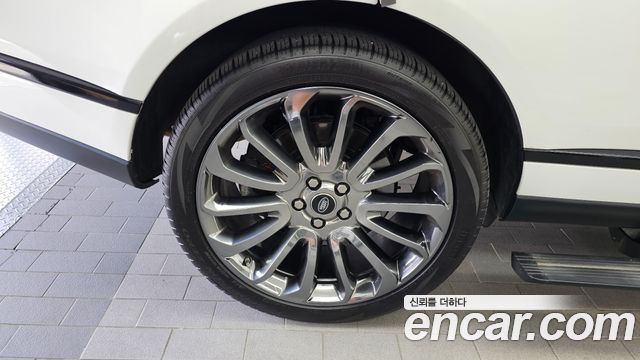 Land Rover Range Rover (IV) 5.0 SC AB LWB 2017 — фото 5