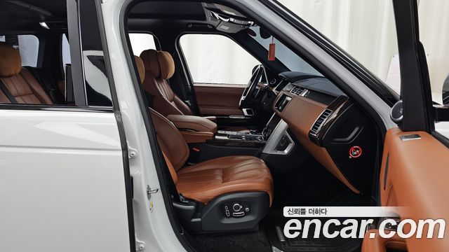 Land Rover Range Rover (IV) 5.0 SC AB LWB 2017 — фото 11