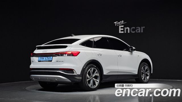 Audi Q4 e-tron (F4) 40 Premium Sportback 2022 — фото 2