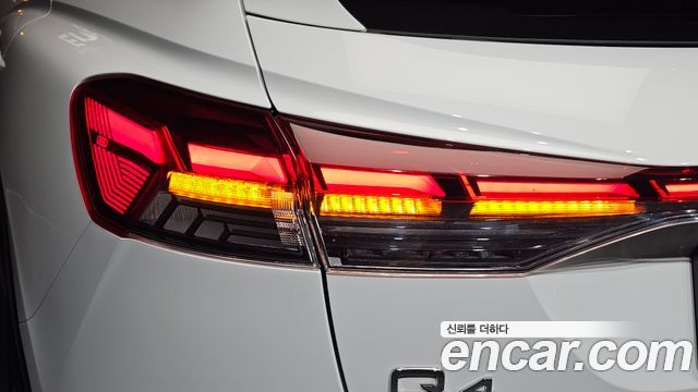 Audi Q4 e-tron (F4) 40 Premium Sportback 2022 — фото 23