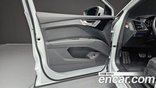Audi Q4 e-tron (F4) 40 Premium Sportback 2022 — фото 24