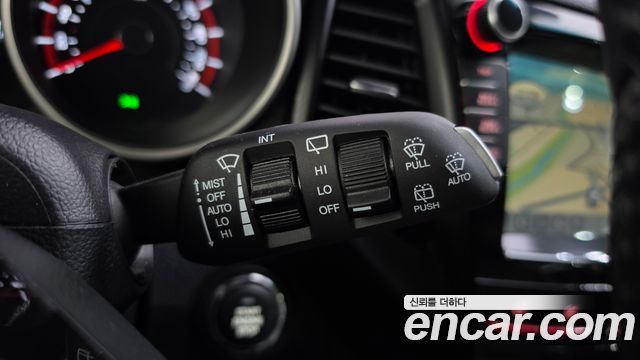 KG Mobility (SsangYong) Tivoli Air 1.6 IX 2WD 2019 — фото 19