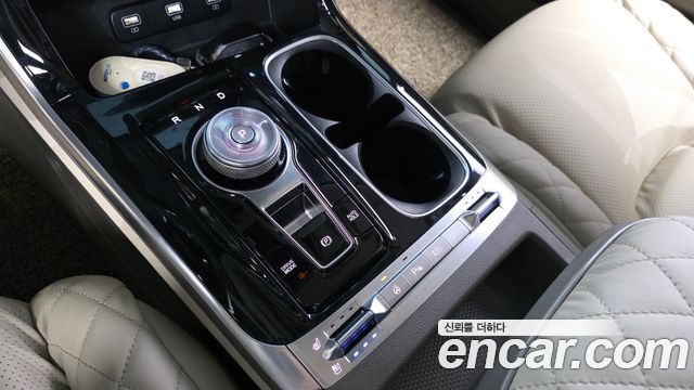Kia Carnival (IV) Gasoline 4-Seater Hi-Limousine (Special) 2023 — фото 9