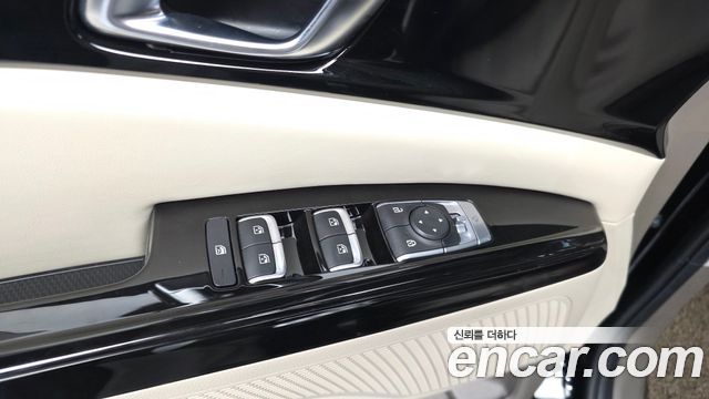 Kia Carnival (IV) Gasoline 4-Seater Hi-Limousine (Special) 2023 — фото 28