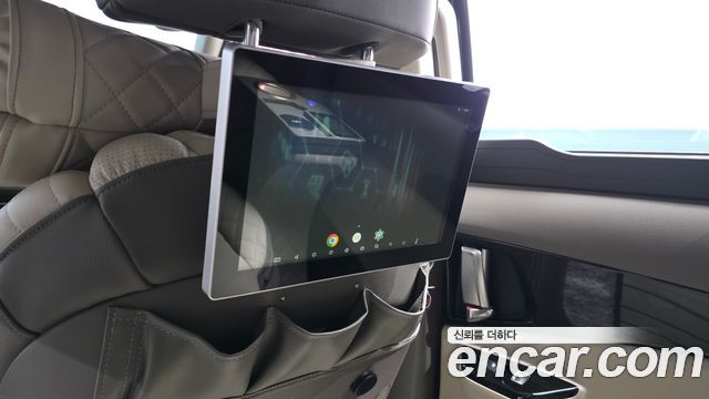 Kia Carnival (IV) Gasoline 4-Seater Hi-Limousine (Special) 2023 — фото 31