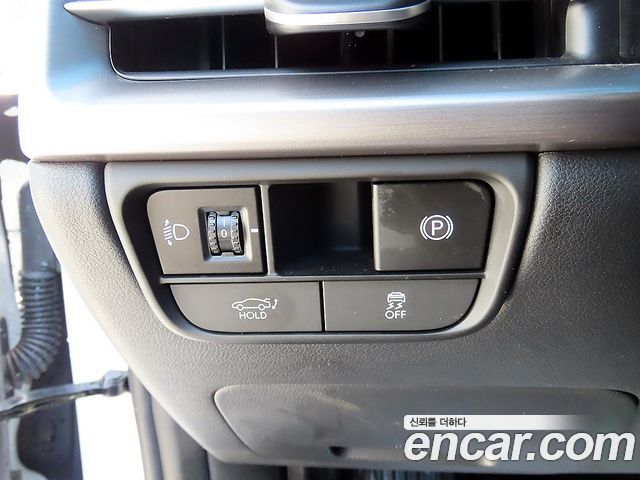 Hyundai Grandeur (GN7) 2,5 Gasoline 2WD Exclusive 2023 — фото 17