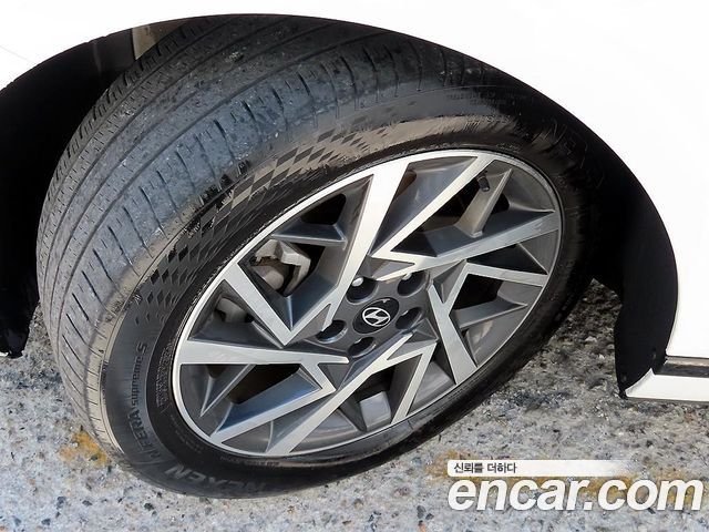 Hyundai Grandeur (GN7) 2,5 Gasoline 2WD Exclusive 2023 — фото 24