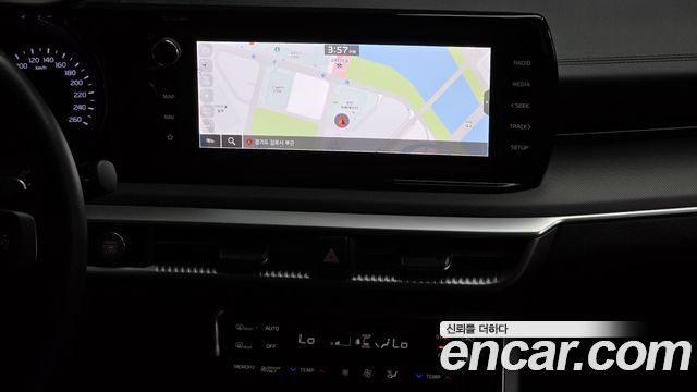 Kia K5 Hybrid (III) Prestige 2023 — фото 14