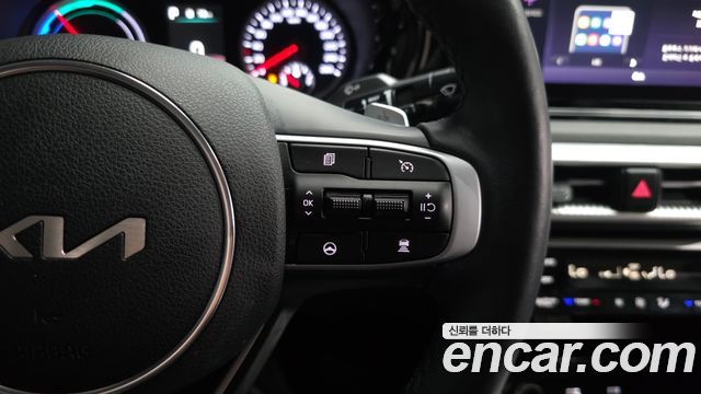 Kia K5 Hybrid (III) Prestige 2023 — фото 28