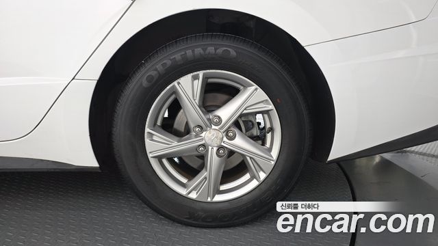 Hyundai Sonata (DN8) 2.0 LPG(rental car) Style 2020 — фото 21