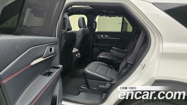 Ford Explorer (VI) 2.3 ST-Line 4WD 2025 — фото 12