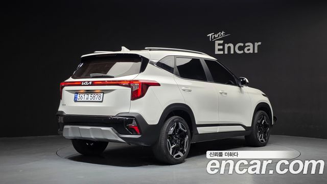 Kia Seltos Gasoline 2.0 2WD Signature 2023 — фото 2