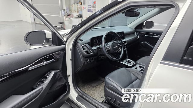 Kia Seltos Gasoline 2.0 2WD Signature 2023 — фото 10