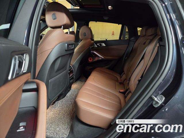 BMW X6 (G06) M50i 2022 — фото 9