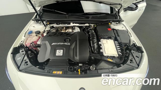 Mercedes-Benz A-Class (W177) AMG A45 4MAITC+ Hatchback 2026 — фото 6