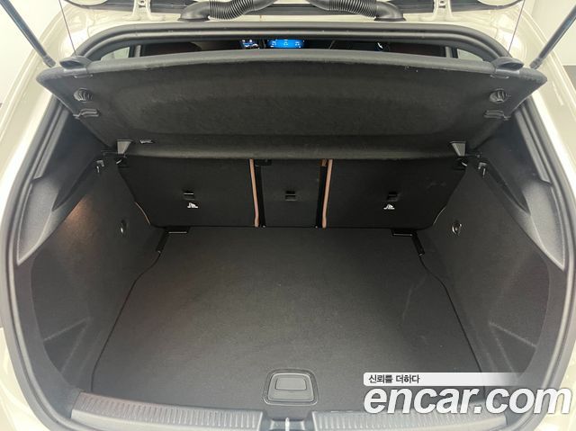 Mercedes-Benz A-Class (W177) AMG A45 4MAITC+ Hatchback 2026 — фото 20