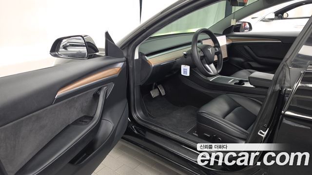 Tesla Model 3 RWD 2022 — фото 10