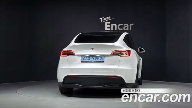 Tesla Model Y RWD 2023 — фото 4