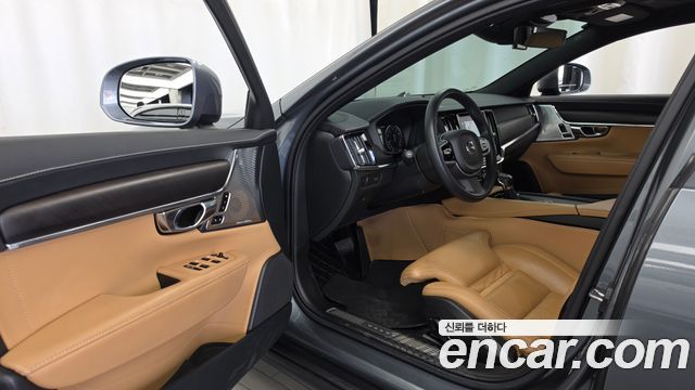Volvo V90 Cross Country T5 Pro AWD 2018 — фото 10