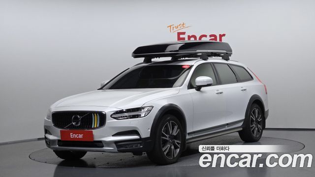 Volvo V90 Cross Country T5 Pro AWD 2020 — фото 1