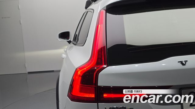 Volvo V90 Cross Country T5 Pro AWD 2020 — фото 29