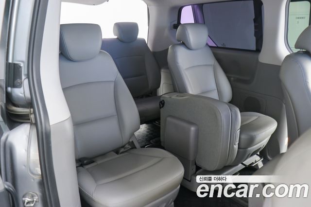 Hyundai Grand Starex Wagon 12-Seater Smart 2019 — фото 16