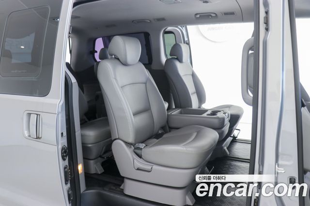 Hyundai Grand Starex Wagon 12-Seater Smart 2019 — фото 17