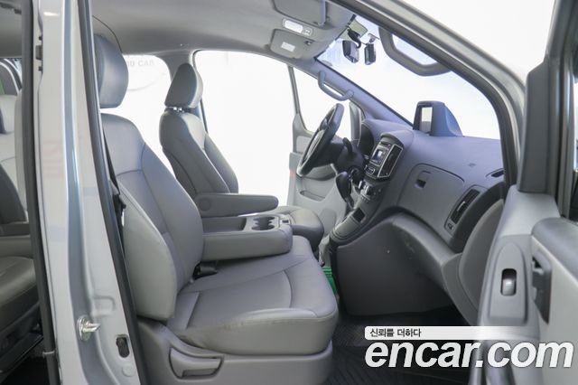Hyundai Grand Starex Wagon 12-Seater Smart 2019 — фото 18