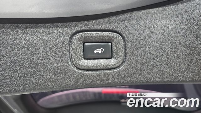 Renault Korea QM6 Diesel 4WD RE Signature 2019 — фото 28