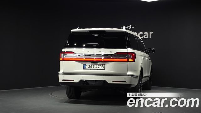 Lincoln Navigator (IV) 3.5L Black Label 2021 — фото 4