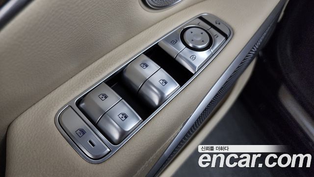 Kia K9 3.8 GDI AWD PlatinumⅡ 2020 — фото 30