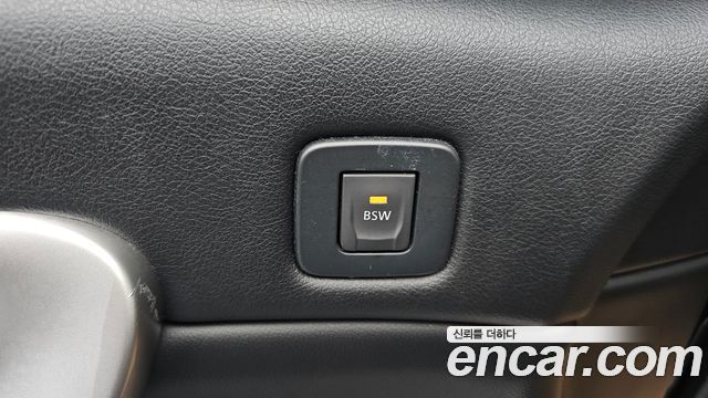Renault Korea SM7 Nova LPLI 2.0 LPe Disabled 2018 — фото 18