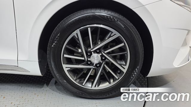 Hyundai Grandeur (IG) 2.5 Premium 2023 — фото 5