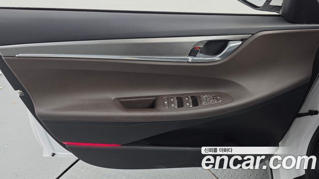 Hyundai Grandeur (IG) 2.5 Premium 2023 — фото 24