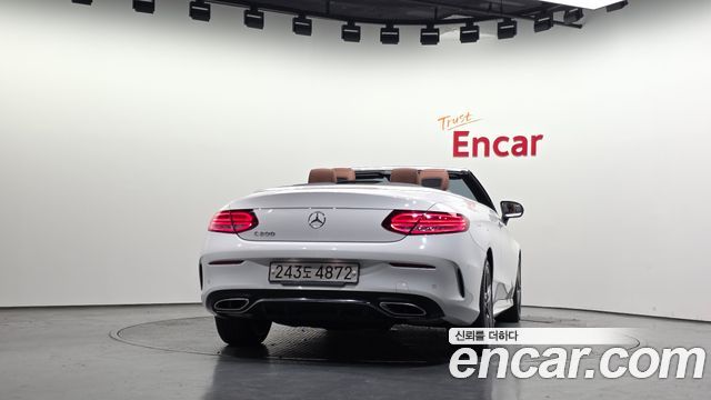 Mercedes-Benz C-Class (W205) C200 Cabriolet 2021 — фото 4