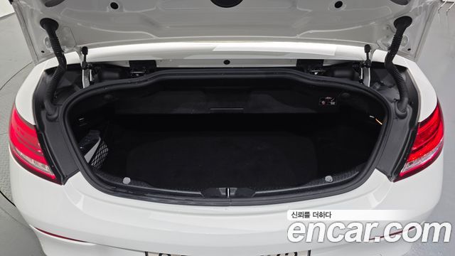 Mercedes-Benz C-Class (W205) C200 Cabriolet 2021 — фото 20