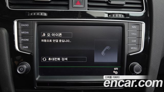 Volkswagen Golf (VII) 2.0 TDI Premium 2016 — фото 17