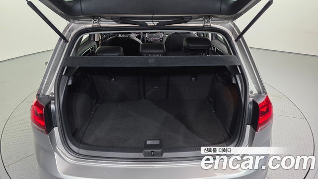 Volkswagen Golf (VII) 2.0 TDI Premium 2016 — фото 20