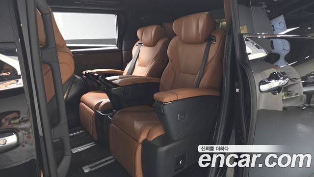 Toyota Alphard (IV) 2.5 HEV Executive AWD 2025 — фото 12