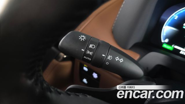 Toyota Alphard (IV) 2.5 HEV Executive AWD 2025 — фото 39