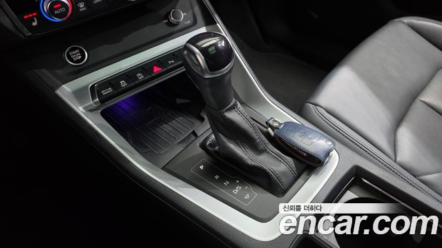 Audi Q3 (F3) 35 TDI Quattro Premium 2023 — фото 9