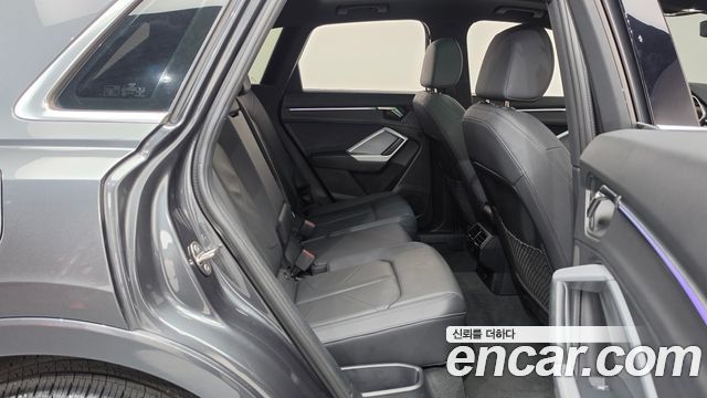 Audi Q3 (F3) 35 TDI Quattro Premium 2023 — фото 12