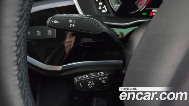 Audi Q3 (F3) 35 TDI Quattro Premium 2023 — фото 17